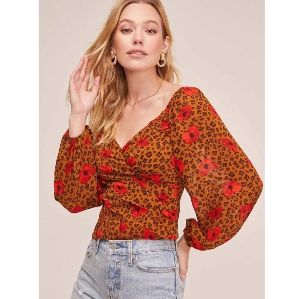 ASTR The Label Leopard Floral Surplice Crop Blouse Brown Red Size M